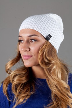 Женская спортивная шапка Nike Light - White
