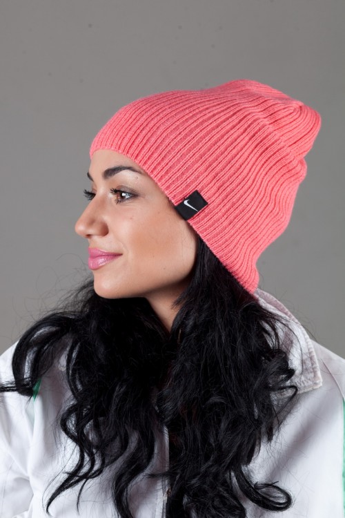 Женская спортивная шапка Nike Light - Pink