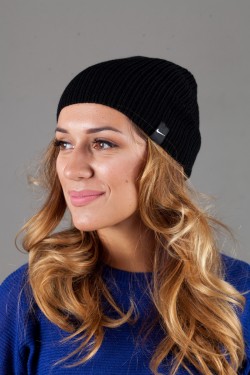 Женская спортивная шапка Nike Light - Black