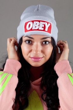 Женская шапка ObeyGrey