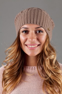 Женская вязанная шапка Atrics WH316-Light Brown