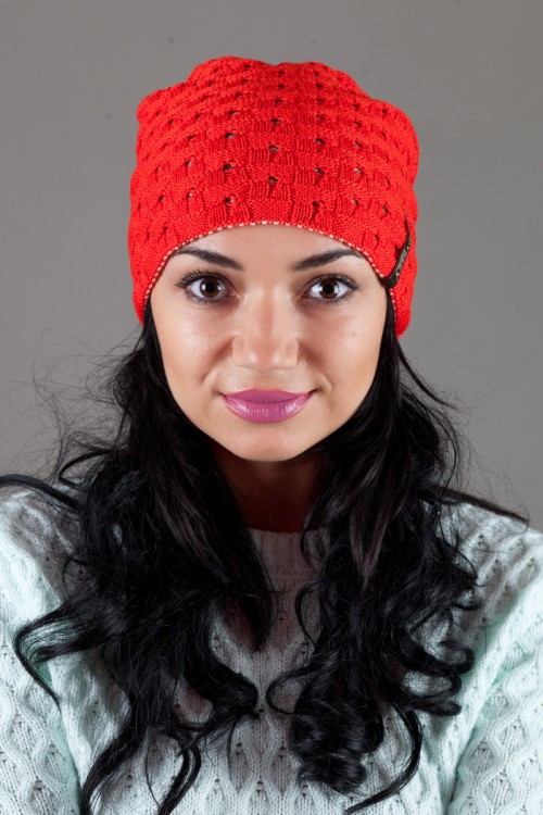 Женская вязанная шапка OdysseyCaravella-Red