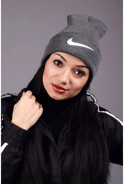 Женская спортивная шапка Nike Grey