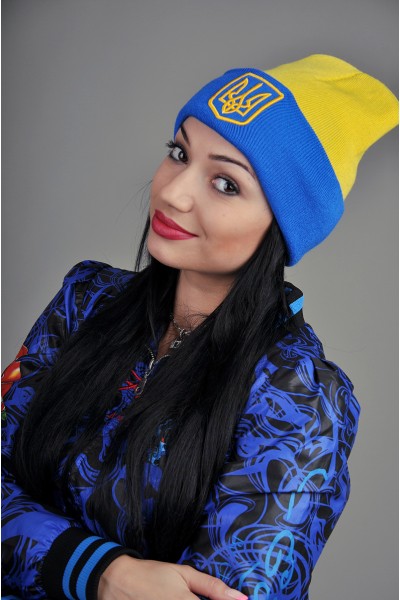 Женская шапка Ukraine